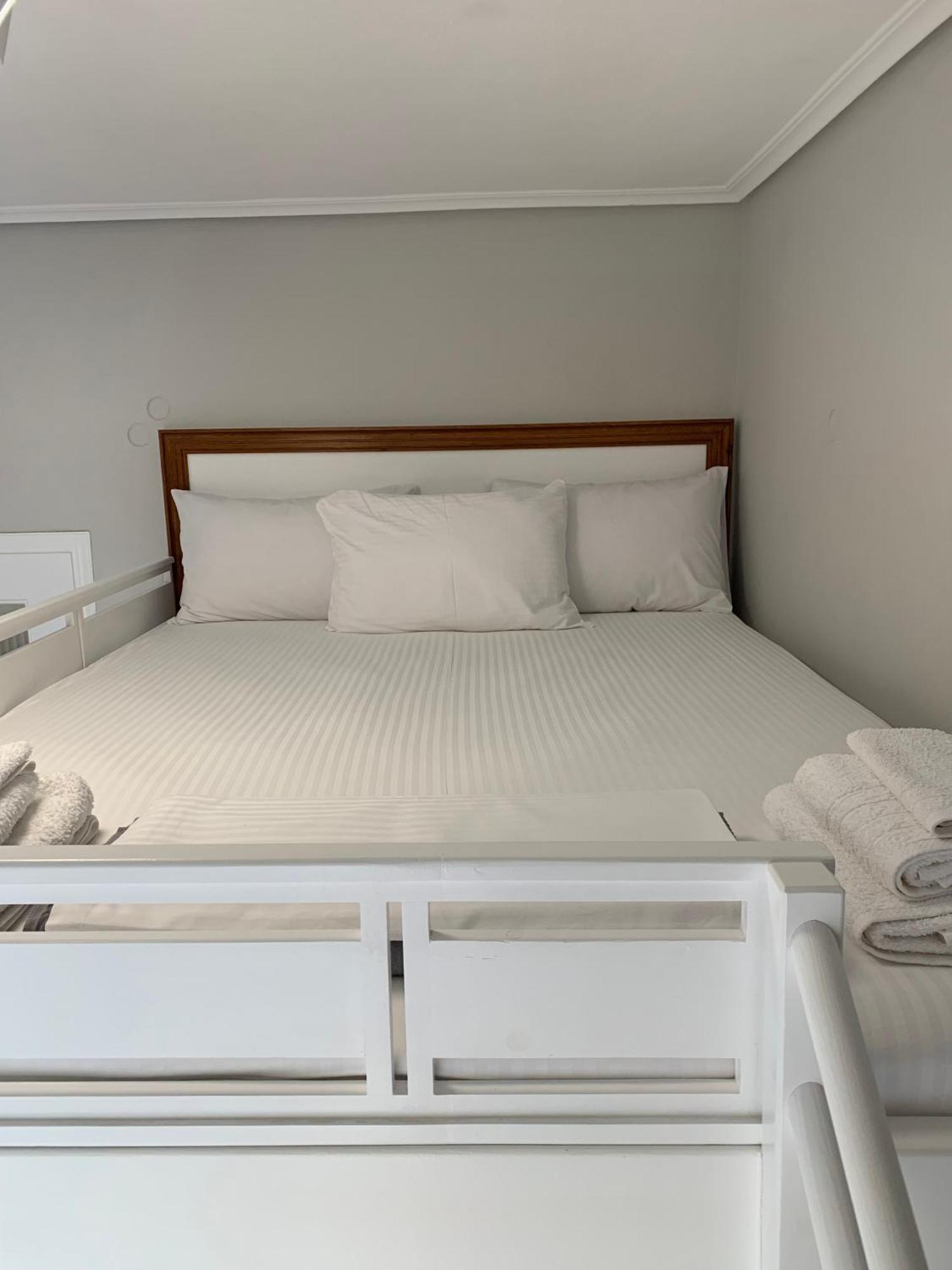 F K Apartments Artemida  Luaran gambar
